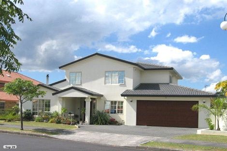 Photo of property in 15 Vermeer Place, West Harbour, Auckland, 0618