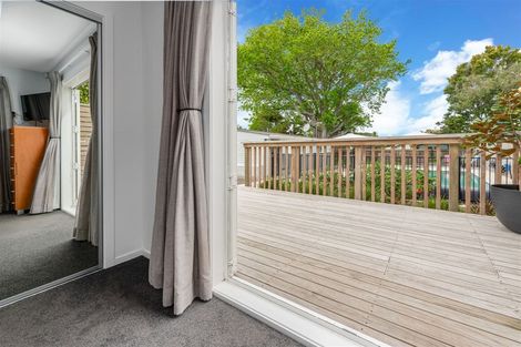 Photo of property in 25 Tiroroa Avenue, Te Atatu South, Auckland, 0610