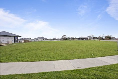 Photo of property in 15 Campbell Place, Marton, 4710