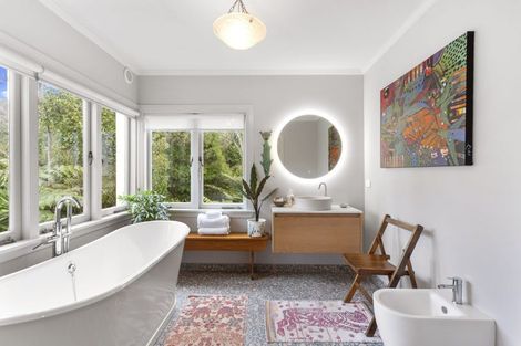 Photo of property in 324 Titirangi Road, Titirangi, Auckland, 0604