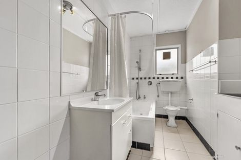 Photo of property in 1/218 Onepu Road, Lyall Bay, Wellington, 6022