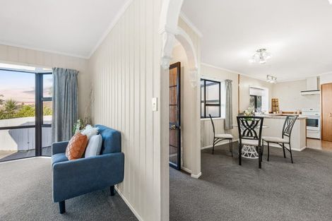 Photo of property in 1/3 Allington Road, Massey, Auckland, 0614