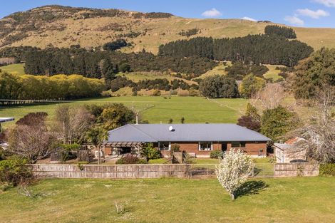 Photo of property in 4217 Christchurch Akaroa Road, Little River, 7591