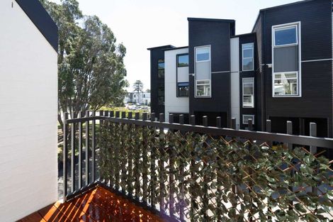 Photo of property in 12 Mayfly Lane, Hobsonville, Auckland, 0616