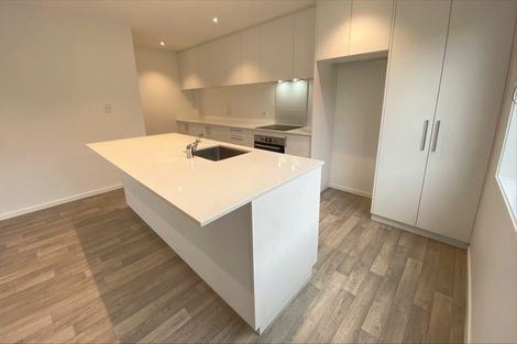 Photo of property in 37b Tawhiri Road, One Tree Hill, Auckland, 1061