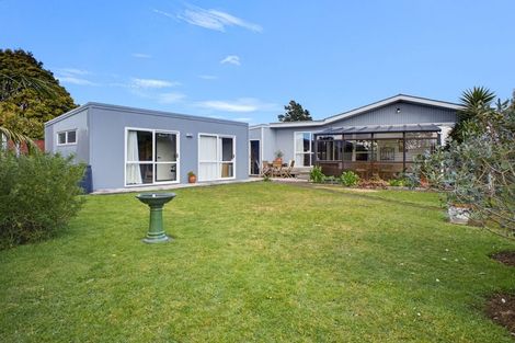 Photo of property in 205 Mangorei Road, Merrilands, New Plymouth, 4312