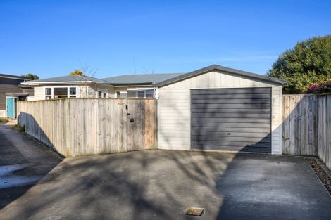 Photo of property in 15b Lifford Place, Awapuni, Palmerston North, 4412