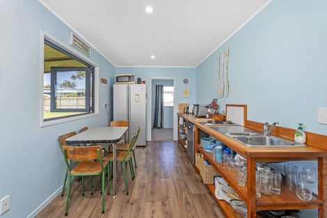 Photo of property in 123 Kowhai Avenue, Matarangi, Whitianga, 3592