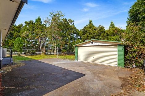 Photo of property in 1 Normandy Place, Henderson, Auckland, 0610