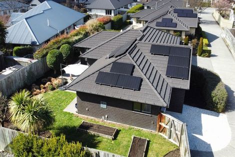 Photo of property in 6 Alluvial Court, Arthurs Point, Queenstown, 9371