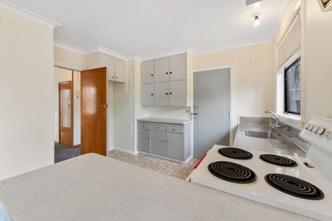 Photo of property in 32 Gloucester Street, Takaro, Palmerston North, 4412