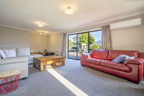 Photo of property in 16 Henry Street, Te Anau, 9600