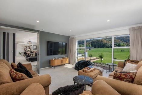 Photo of property in 165 Tirohanga Road, North Taieri, Mosgiel, 9092