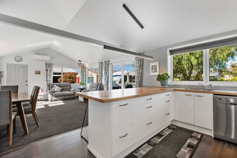 Photo of property in 5a High Street West, Waitara, 4320