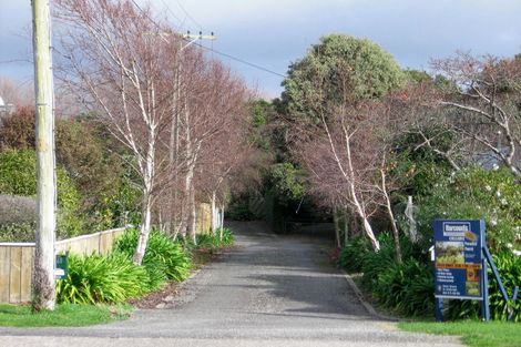 Photo of property in 266 Te Moana Road, Waikanae, 5036