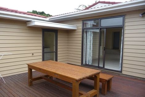 Photo of property in 2 Miraka Place, Birkenhead, Auckland, 0626