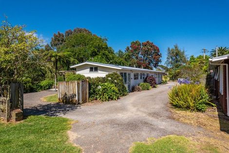 Photo of property in 46 Peka Peka Road, Peka Peka, Waikanae, 5391