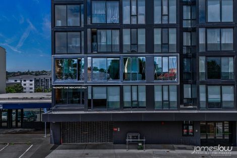 Photo of property in 205/1 Buscomb Avenue, Henderson, Auckland, 0610