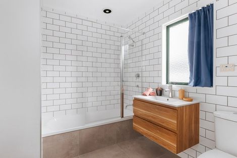 Photo of property in 25a Longstead Avenue, Papamoa Beach, Papamoa, 3118