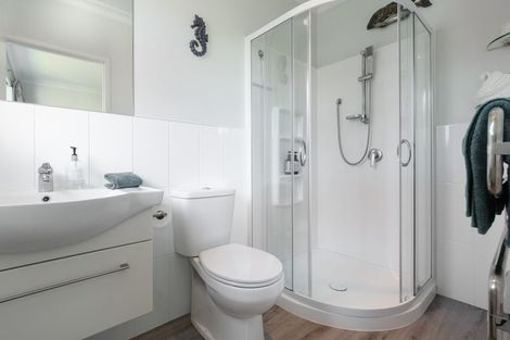 Photo of property in 18 Oakwood Way, Papamoa Beach, Papamoa, 3118