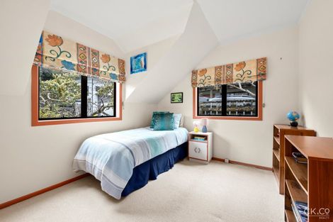 Photo of property in 239a Whites Line East, Waiwhetu, Lower Hutt, 5010