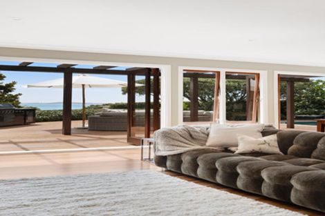 Photo of property in 188 Mellons Bay Road, Mellons Bay, Auckland, 2014