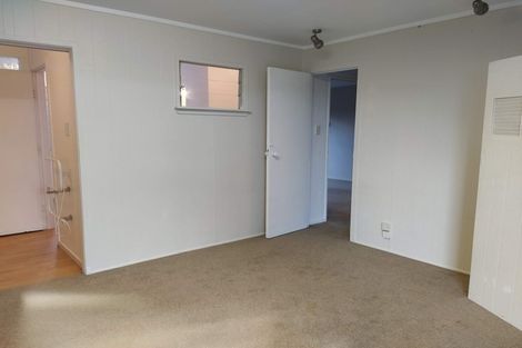 Photo of property in 2/18 Glamorgan Drive, Torbay, Auckland, 0630