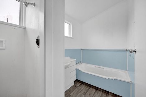 Photo of property in 6 Climie Crescent, Hawera, 4610