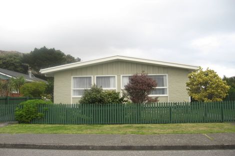 Photo of property in 12 Tarawa Street, Paekakariki, 5034