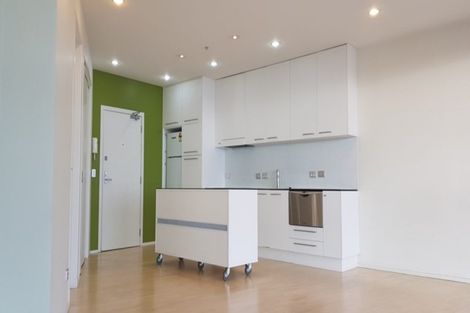 Photo of property in Scene Three Apartments, 806/30 Beach Road, Auckland Central, Auckland, 1010