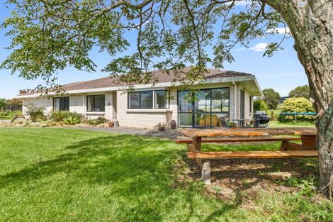 Photo of property in 1337 East Coast Road, Whakatiwai, Pokeno, 2473