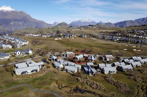 Photo of property in 2 Taramea Lane, Arrowtown, 9371