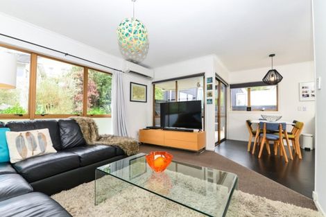 Photo of property in 9 Beerescourt Road, Beerescourt, Hamilton, 3200