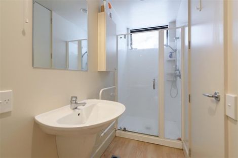 Photo of property in Shelley Bay Terraces, 21/61 Maupuia Road, Maupuia, Wellington, 6022