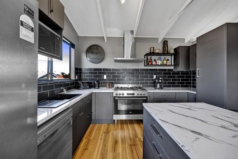 Photo of property in 7 Green Lane, Hawera, 4610