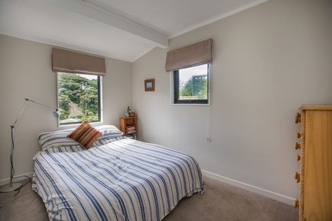 Photo of property in 49 Airlie Road, Plimmerton, Porirua, 5026