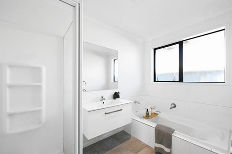 Photo of property in 11 Keston Crescent, Flagstaff, Hamilton, 3210