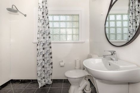 Photo of property in 5 Maki Street, Kaiti, Gisborne, 4010