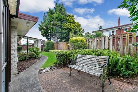 Photo of property in 6 Youngs Road, Papakura, 2110