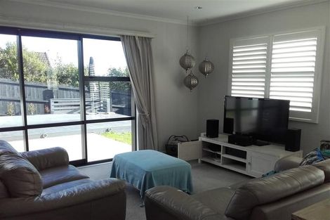 Photo of property in 10 Mauku Lane, Greenhithe, Auckland, 0632