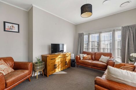 Photo of property in 6 Gunn Street, Gonville, Whanganui, 4501