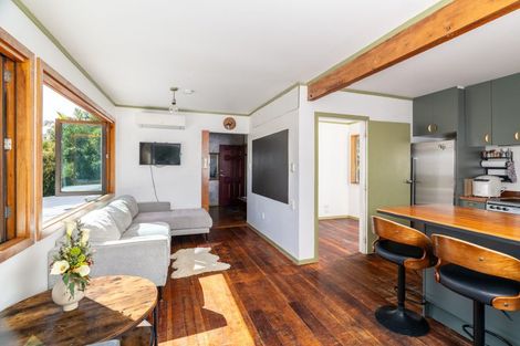 Photo of property in 6 Main Road, Raglan, 3225