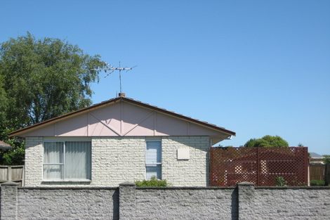 Photo of property in 31 Denniston Crescent, Redwood, Christchurch, 8051