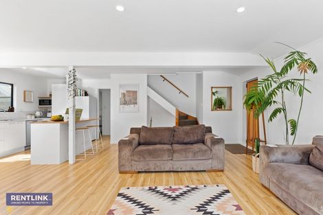 Photo of property in 19 Checketts Place, Papamoa Beach, Papamoa, 3118