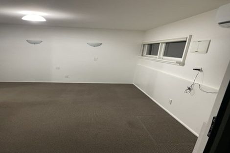 Photo of property in 1/706 East Coast Road, Pinehill, Auckland, 0632