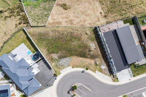Photo of property in 16a Okupe Grove, Aotea, 5024