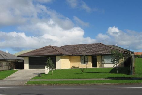 Photo of property in 218 Te Irirangi Drive, Flat Bush, Auckland, 2019