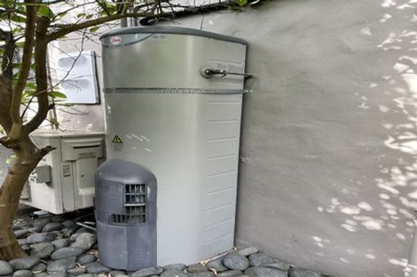 Photo of property in 5c Montrose Terrace, Mairangi Bay, Auckland, 0630