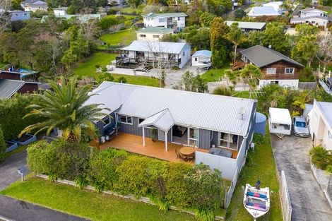 Photo of property in 24 Springtime Crescent, Stanmore Bay, Whangaparaoa, 0932