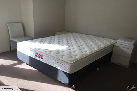 Photo of property in Tower Hill Apartments, 2b/1 Emily Place, Auckland Central, Auckland, 1010